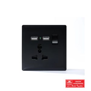 SWITCHED 3 PIN UNIVERSAL SOCKET 2USB POR