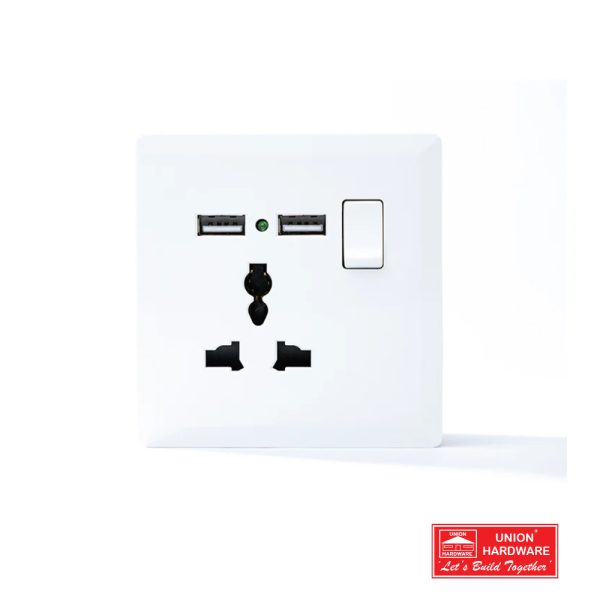 S7032W SWITCHED 3 PIN UNIVERSAL SOCKET 2USB POR 600x600